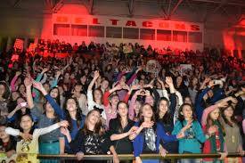Contact ana baniciu on messenger. Ana Baniciu De La Lala Band È™i A Serbat Ziua De NaÈ™tere Pe ScenÄƒ La Concertul Din Tulcea