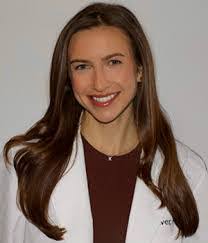 Kyra Oliver's Instagram, Twitter & Facebook