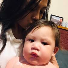 Had a day off tour at home and saw my baby Alina had a microphone  performing for me and my family members. 😃♥️♥️♥️♥️♥️♥️♥️ My 1st time  seeing her