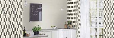 Tapezieren und streichen inspirierend badezimmer streichen. Vliestapete Richtig Anbringen Tipps Tricks