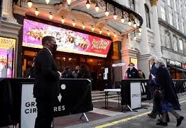 The cheapest way to get from london to corona costs only $390, and the quickest way takes just 15¼ hours. Virus Corona Industri Teater Di London Terpukul Dunia Tempo Co