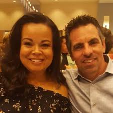 What do men wear for dinner in Italy?