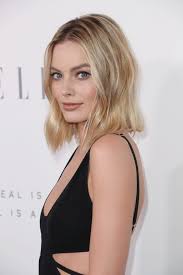Margot robbie has gone blonde for most of her major motion pictures. Margot Robbie Celebrity Short Hair Margot Robbie Hair Hair Styles