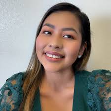 Are there any sisters or friends in Las Vegas?