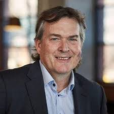 David Roxby's Instagram, Twitter & Facebook