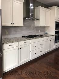 Benjamin Moore S Grand Teton White And Temptation Painted Cabinets Painting Cabinets Painted Kitchen Cabinets Colors Cabinet