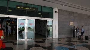 Horário exclusivo para levantamento de passaportes: Covid 19 Ambiente Calmo Nas Chegadas Do Aeroporto Da Madeira Radio Calheta