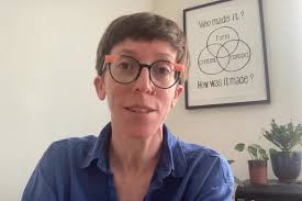 Supporting independent dance curators