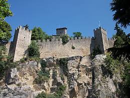 San marino ou serenissima repubblica di san marino ou repubblica di san marino). Republique De Saint Marin Chateaux Republique De San Marino Italie Routard Com