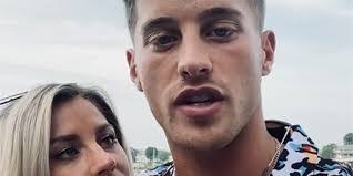 Shannon Goldstein's Instagram, Twitter & Facebook