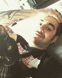 Y por supuesto mi reconocimiento y admiración a todo el equipo médico, lo han dado todo hasta el final y sé que han cuidado de don gato hasta el último momento. 14 Ideas De Auron Y Don Gato Viejitos Youtubers Espanoles Imagenes De Youtubers