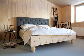 Ein bett mit schublade bietet außerdem weiteren wichtigen stauraum oder kann mit einer matratze ausgestattet für den ein oder anderen übernachtungsgast genutzt werden. Betten Holzwoi