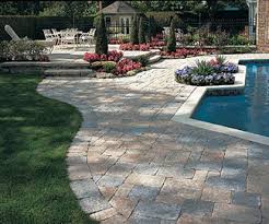 Before we get into the patio paver design ideas, it is important to run through the stone selection. Paver Patio Design Tips And Pictures