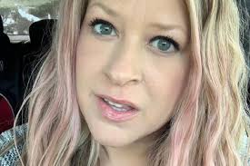 Fundraiser for Amanda Simpson by Lisa Wade : Help Amanda! Team Amandrew 2021