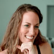 1909:Myah Daniels hosts a podcast called “How Do You Feel About That?”