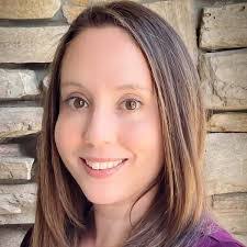 Amanda Costello's Instagram, Twitter & Facebook