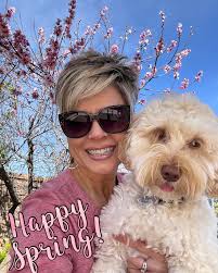 Sharalee's Box of Chocolates (@sharaleesboxofchocolates) • Instagram photos  and videos