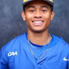 Regan Hamilton's Instagram, Twitter & Facebook