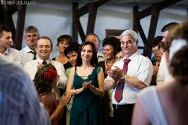 Emil Boc Mare Dansator La Nunti Fotografii De La Nunta Fiului Primarului Din Campia Turzii Exclusiv Stiri De Cluj