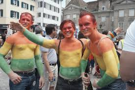 In honor of pride, brands across the world are making it easier than ever to show love to the lgbtq+ community this month. Diese Fotos Feiern Die Vielfalt Der Zurich Pride