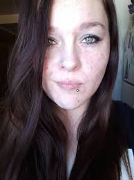 I've never really had an issue with acne as a teen and I don't really wear  makeup often. Along with undiagnosed adhd making any sort of routine very  hard to stick to,