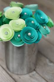 Kak Sdelat Rozu Iz Bumagi Svoimi Rukami 4 Prostye Tehniki Http Happymodern Ru Kak Sdelat Rozu Iz Bumagi Flower Diy Crafts Paper Flowers Diy Flower Crafts