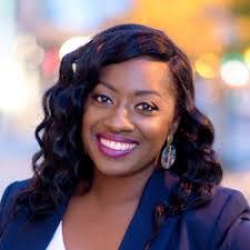 Tracy Hoover's Instagram, Twitter & Facebook