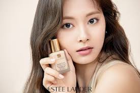 Twice Chosen To Be The Brand Ambassadors For Estee Lauder Koogle Tv Tzuyu Twice Estee Estee Lauder
