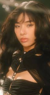 Similarity between katseye's leader and her mom