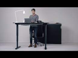 Höhenverstellbarer schreibtisch ikea kaufen im web ist eine feine sache. Bekant Hohenverstellbarer Schreibtisch Youtube