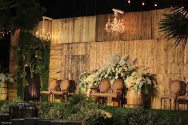 New Indoor Wedding Decorations Homedecoration Homedecorations Homedecorationideas Homedeco Wedding Arch Rustic Rustic Modern Wedding Rustic Farm Wedding