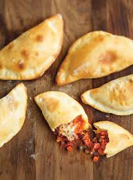 Pizzas Pochettes Toutes Garnies Les Meilleures Ricardo Recipe Pizza Pockets Ricardo Recipe Recipes