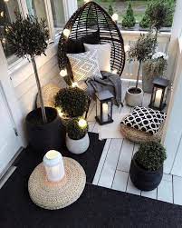 How To Decor The Outdoor Space Of Your House 30 Great Ideas You Take A Look Isabellestyle Blog Idee Balcone Balconi Piccoli Decorazione Da Balcone