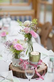 Eine schöne tischdeko zur hochzeit und eine festlich gedeckte tafel gehören zu jeder hochzeitsfeier dazu. 11 Deko Ideen Fur Die Trachtenhochzeit Trachtenbibel