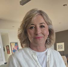 LEATHER // New collection FW 2017-18 NEW IN online >>  http://bit.ly/ixos-new-in Boutiques #Milano #Oriocenter #Firenze  #CivitanovaMarche #Roma