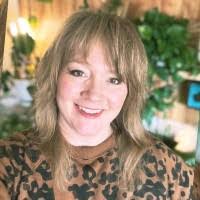 Denise Reck's Instagram, Twitter & Facebook