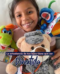 Dra. Monica Botero Invisalign Alineadores