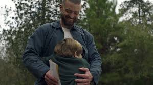 I'll save the readers the movie by the hug is an american live action short film from 2018, so still relatively new, and this one was written and directed by jack bishop and justin nijm. Uhm9rqpeiqrghm