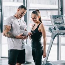 Pour devenir coach sportif, outre la question de la rémunération, il est indispensable de se pencher sur plusieurs points essentiels avant d'envisager la tarification d'un coach sportif à domicile est entre autres dictée par sa spécialisation, ses prestations, sa clientèle cible, sa zone de couverture, etc. Devenir Coach Sportif En 2021 Comment Y Parvenir