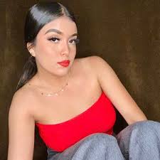 Dayra Gutiérrez 🤍 (@dayraaaa_gtz)