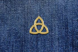Download Gold Enamel Pin Mockup Gold Enamel Enamel Pins Photoshop Design PSD Mockup Templates