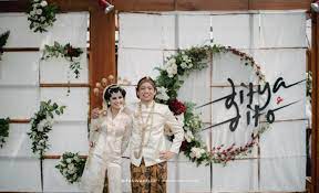 Developed with love by dakon.id. 9 Inspirasi Dekorasi Pelaminan Simple Tapi Mewah Rumah123 Com