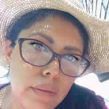 Daisy Solano (@desu_73)