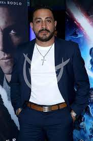 Luis fernando peña avisa sus seguidores de una importante noticia. Mezcal Entertainment