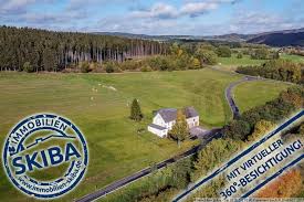 Provisionsfrei und vom makler finden sie bei immobilien.de Absolute Alleinlage Eifel Bauernhof Mit Arrondierten Wiesen Bei Ulmen Immobilien Skiba