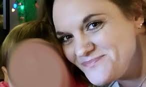 Mujer que metió a su hija en horno dice que “estaba drogada”