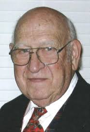 Dampier, Dr. Ross Hindley