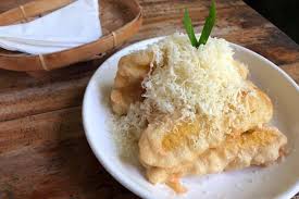 Karena, nggak semua jenis pisang itu enak ketika kita menggorengnya. Resep Pisang Goreng Keju Bikin Untuk Camilan Sore