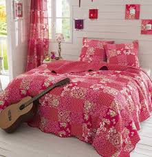 Maybe you would like to learn more about one of these? Boutis Gipsy Par Francoise Saget Linge De Lit Decoration Maison Lit