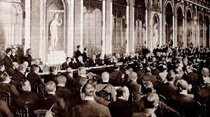 Juni 1919 unterzeichnete „vertragswerk, das nach dem ersten weltkrieg formell den kriegszustand zwischen dem deutschen reich und den in diesem gegenseitigen vertrage als die alliierten und. Friedensvertrag Von Versailles Nun Werde Der Friede Diskreditiert Sein Nicht Der Krieg Prophezeit Max Weber Politik Sz De